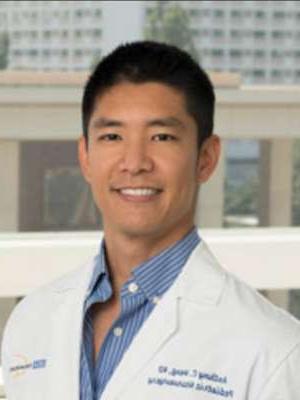 Anthony Wang，医学博士